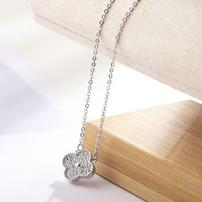  Crystal Clover Necklace 202//202